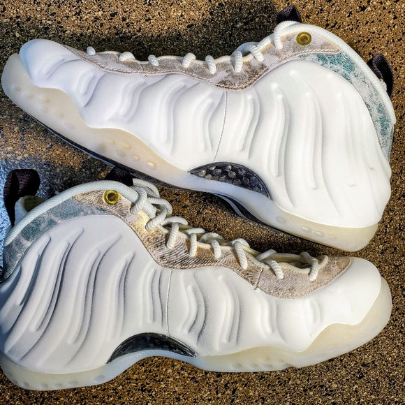 Nike Air Foamposite One 'Summit White' - Picture 2 of 11